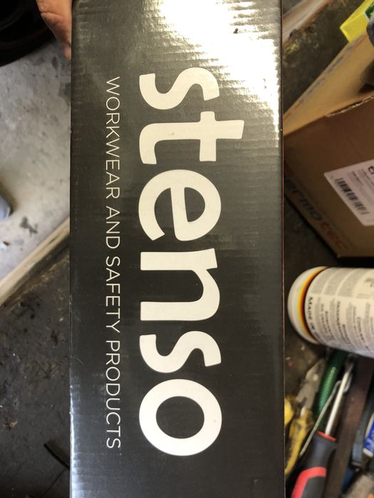 Работни обувки с твърди бомбета