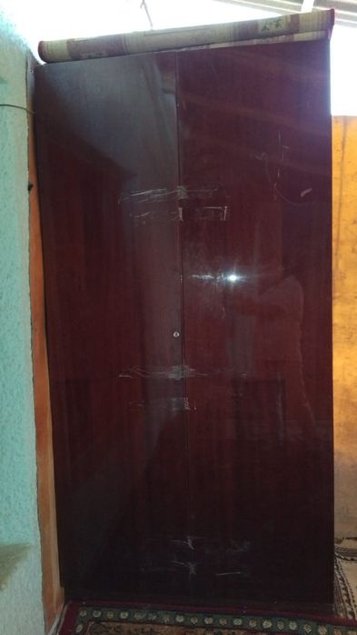 Шкаф сатылады сиочна