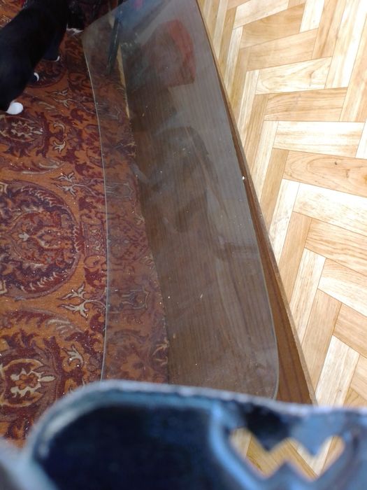 р-нПродаю лобовое на москвич