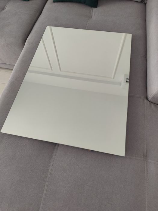 Oglindă cu iluminare led  80x 60 cm