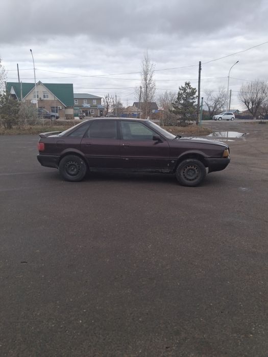 Продам машину ауди б4