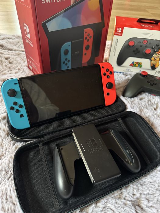 Nintendo Switch Oled + Super Mario