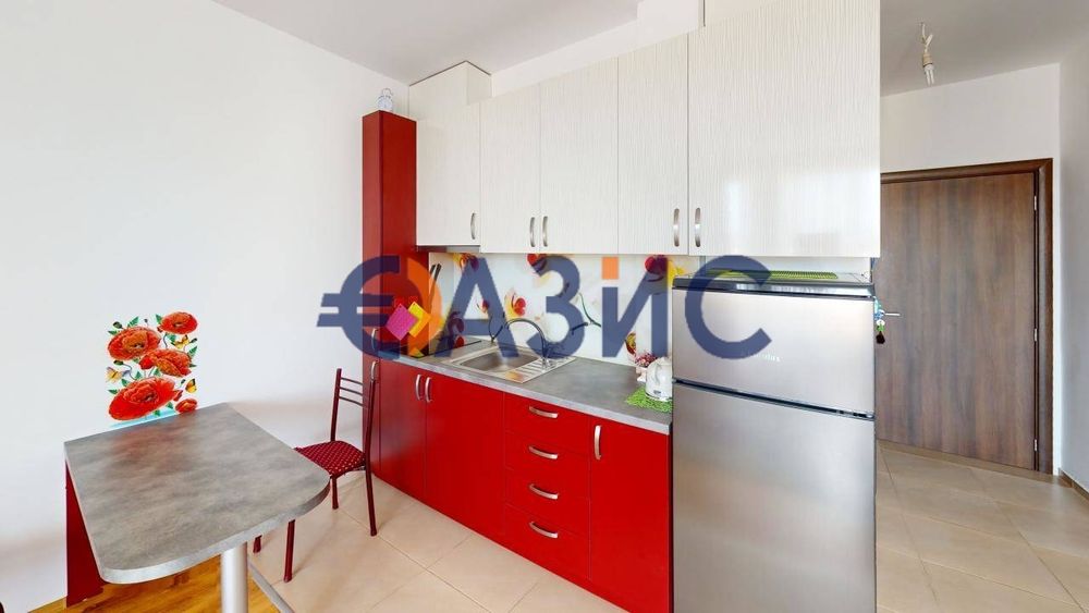 Продава се Едностаен апартамент в Несебър - 37 кв.м за 1406 €/кв.м - Снимка #3
