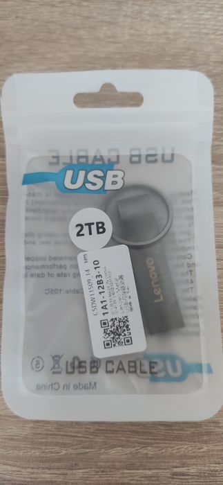 Чисто Нова Флашка 2ТБ