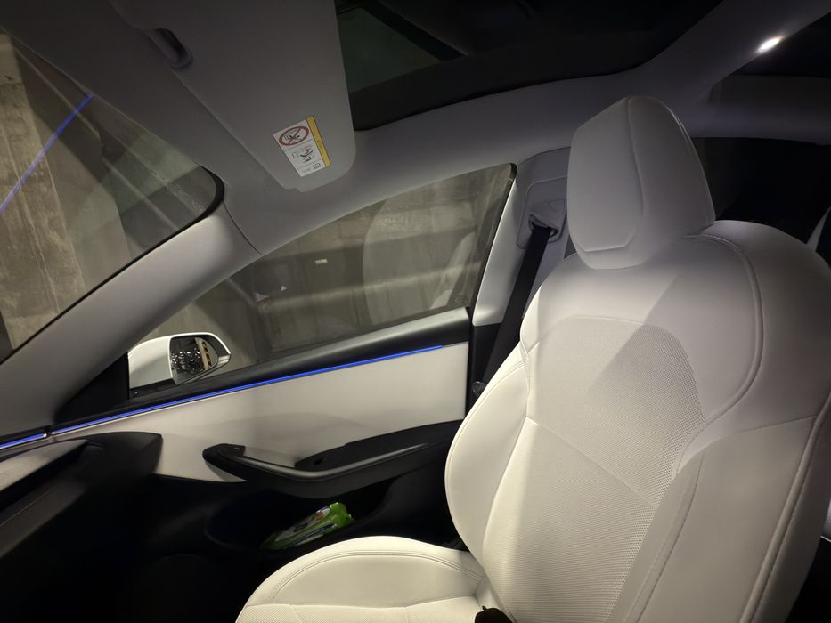 Tesla Model 3 Highland SR Interior White