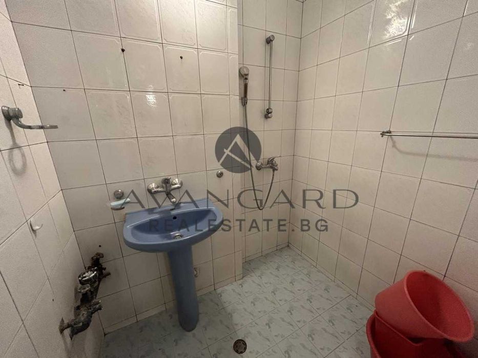 Продава се Тристаен апартамент в Пловдив, Тракия - 80 кв.м за 1849 €/кв.м - Снимка #6