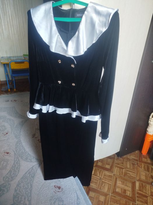 Продам платье в хорошем состоянии