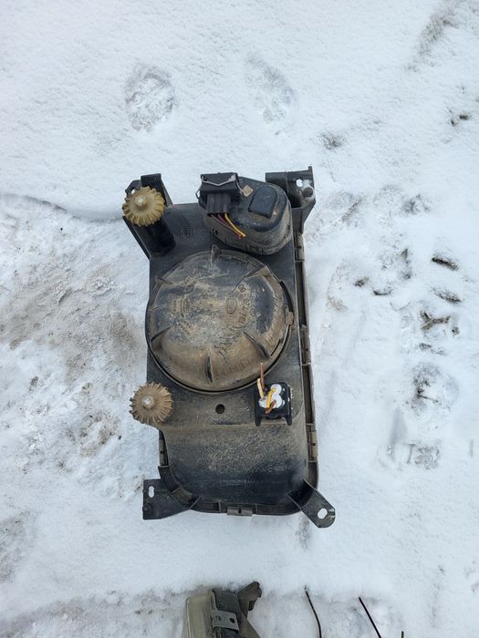 Продам дмрв и фары пасать б3