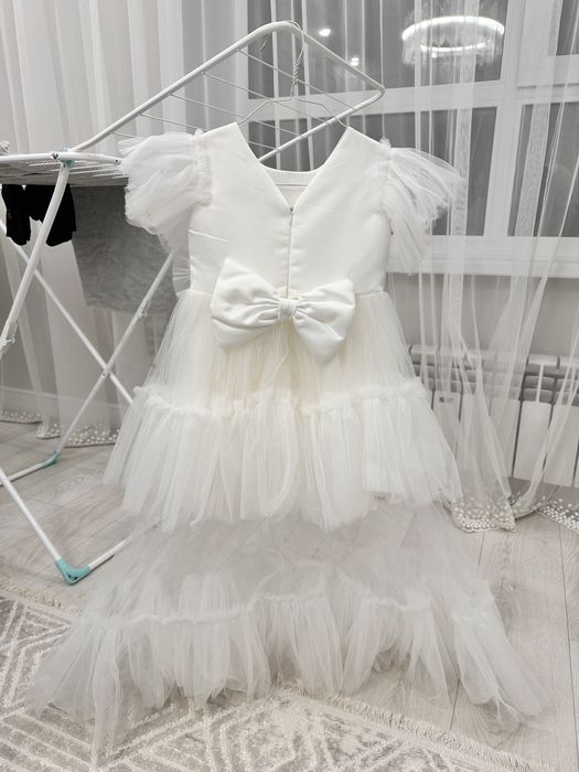 Продам платье для девочек