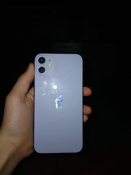 Айфон 11 в среднем состояние