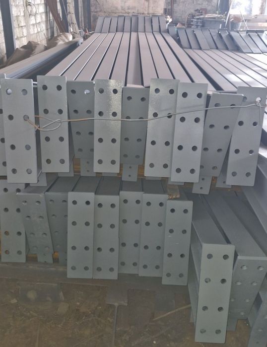 Preț Structura metalica cu tot cu panouri 
10 lungime 
8 lățime 
3 ina