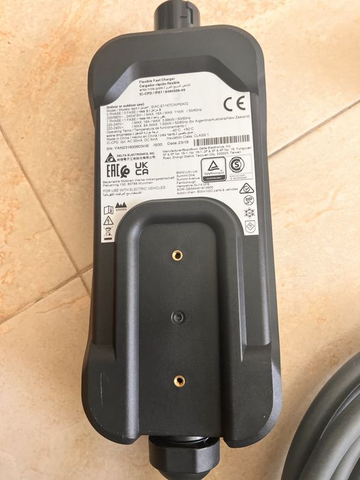 BMW Flexible fast charger 2 11 kW зарядно за електромобил type 2