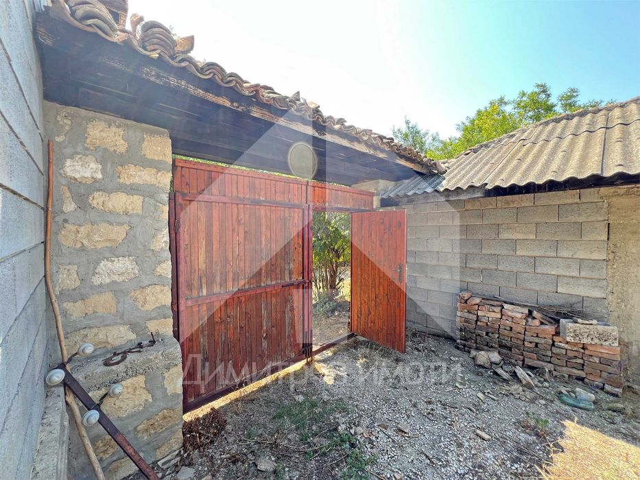 Продава се Къща в с. Войвода, Област Шумен - 105 кв.м за 534 €/кв.м - Снимка #20