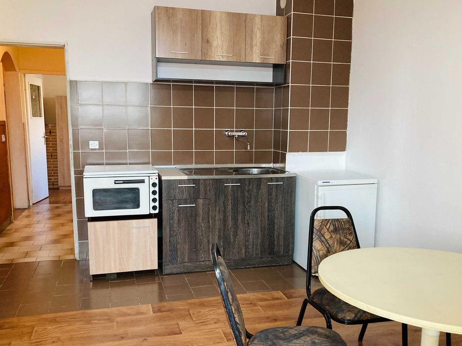 Дава се под наем Тристаен апартамент в Благоевград, Запад - 75 кв.м за 198.9 € - Снимка #5