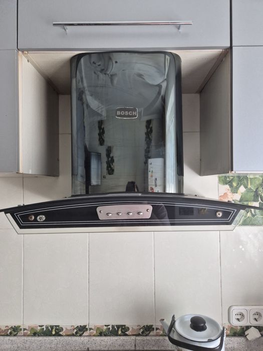 Продам газовую плиту б/у