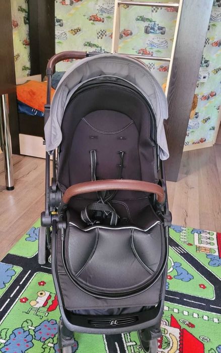 Продам детскую коляску