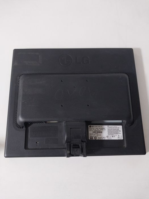 Мониторы продам 19дюйм