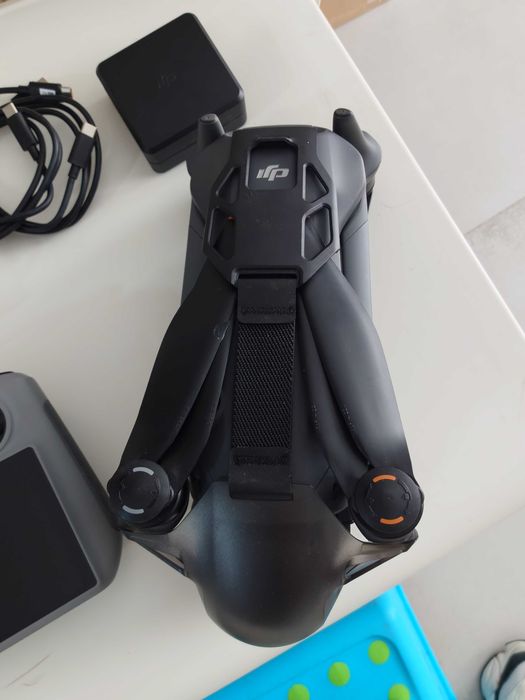 Drona DJI Mavic 4 Pro Drona 6K  (DJI RC 2) - impecabila ca noua