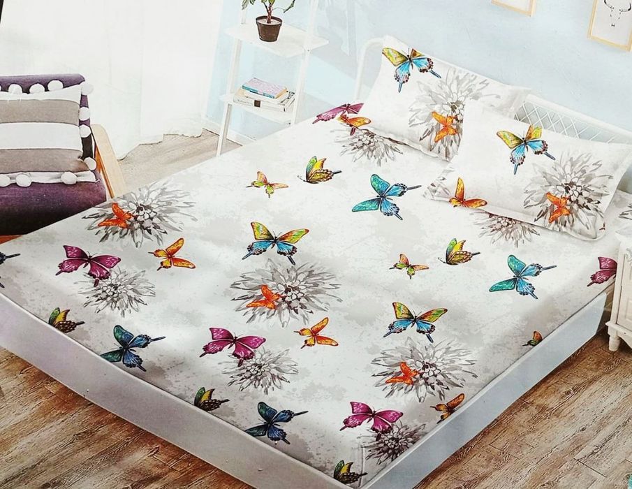 Oferta : trei huse de pat + două fețe de pernă la alegere