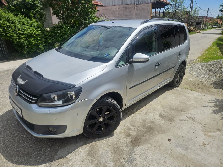 VOLKSWAGEN Touran 0 — imagine 3