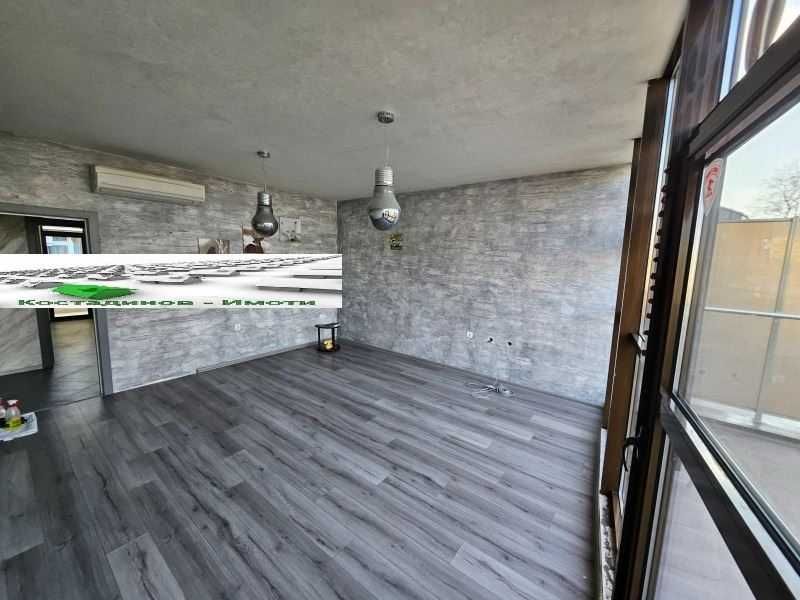 Дава се под наем Офис в Пловдив, Тракия - 98 кв.м за 663 € - Снимка #1