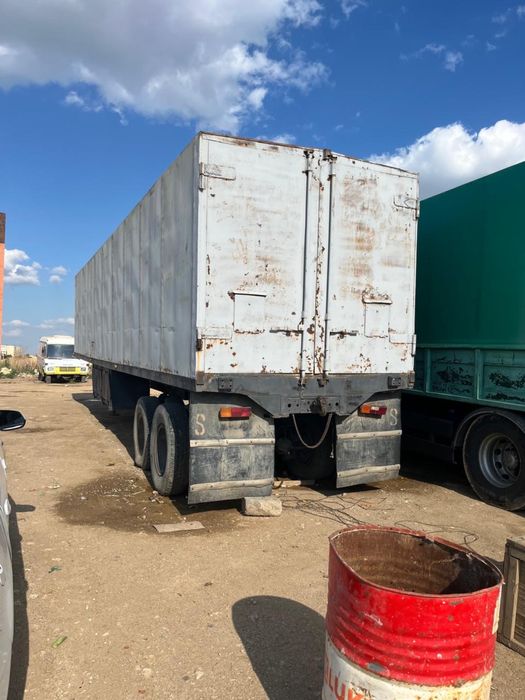 Полуприцеп с документами