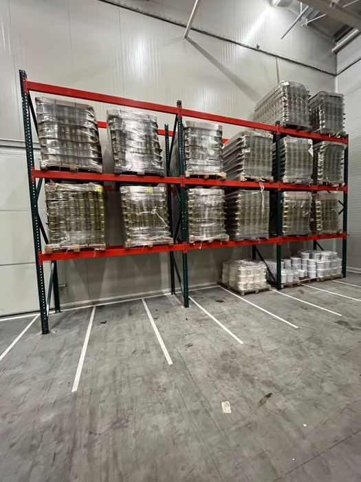 Rafturi metalice depozitare manual sau europaleti