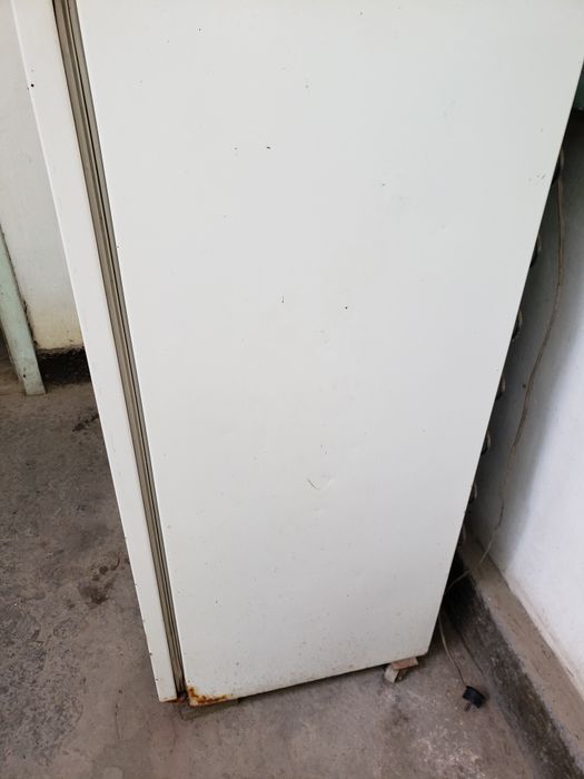 Холодилник.бирюса.5.сотилади.