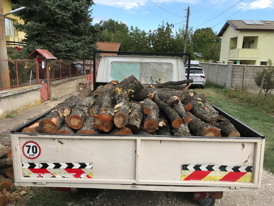 Транспортни услуги  20 eвро в града,  извън града по договаряне!