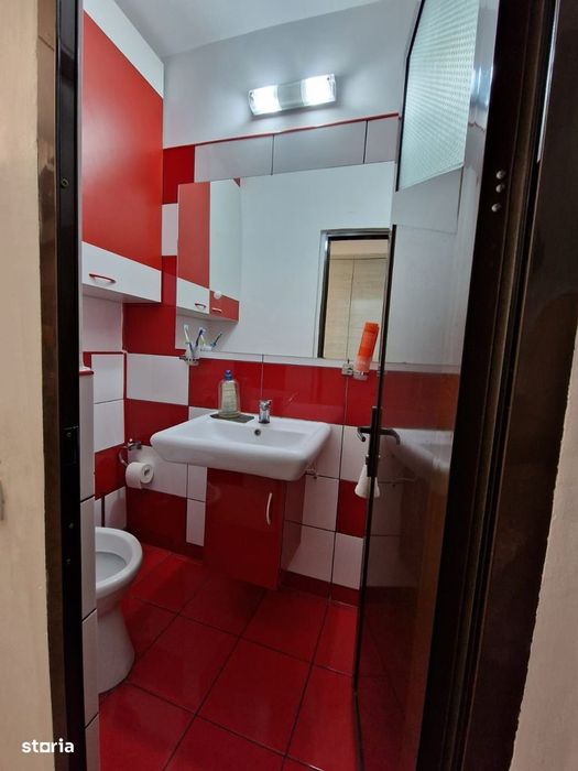 Ultracentral! Apartament spațios 3 camere, 2 băi și 2 balcoane