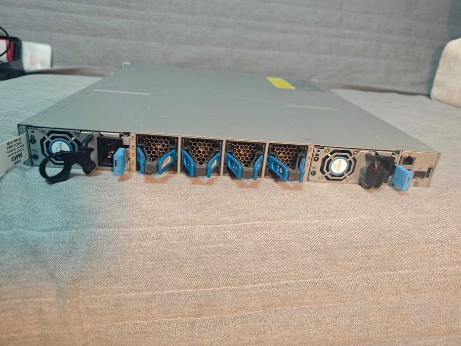 Switch Cisco NEXUS N9K-C93108TC-EX 10G 40G 100G, 2.16 Tbps 48 porturi profesional business cloud