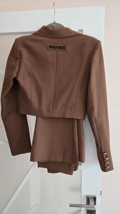 Елегантен костюм MiuMiu, нов, размер S