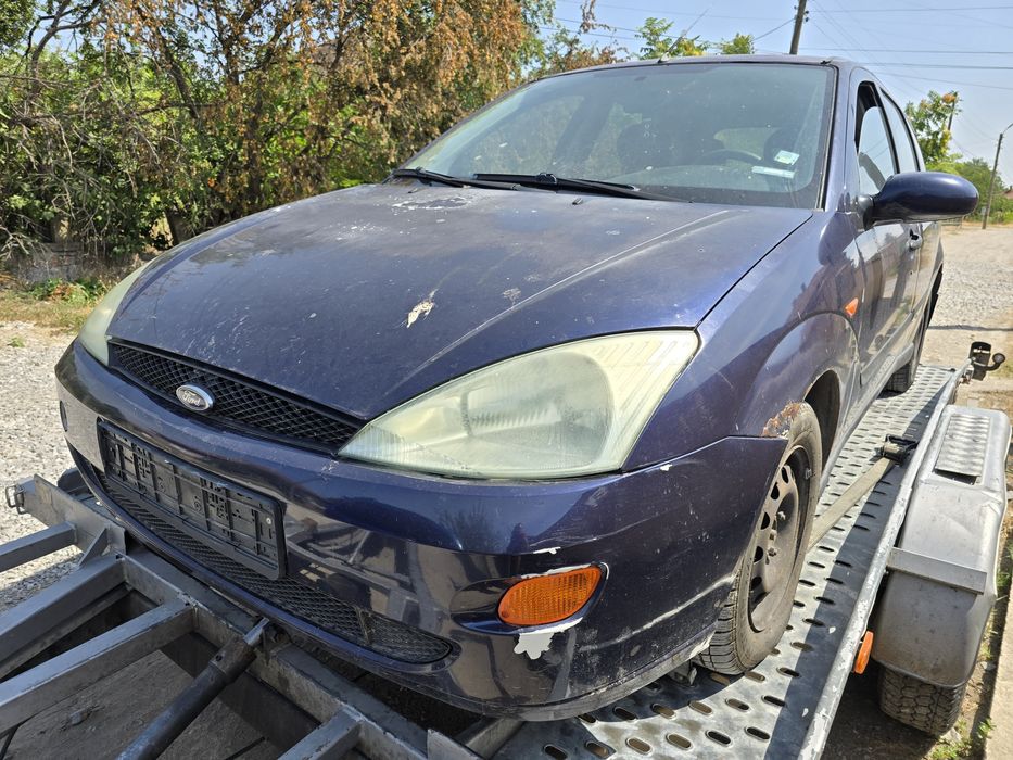 Продавам форд фокус 1.8 дти на части