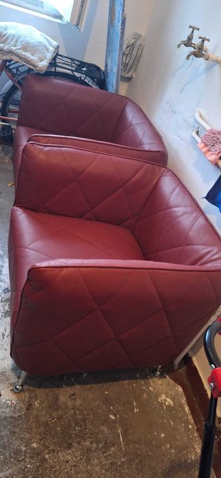 Vand 2 fotolii noi din piele