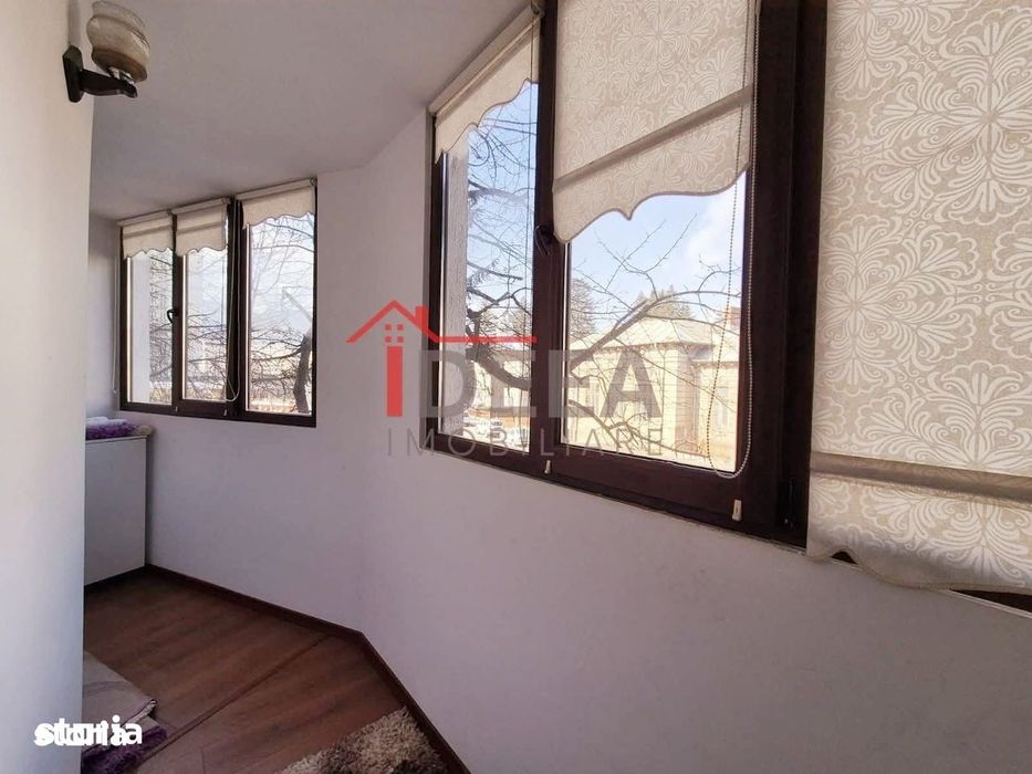 Apartament cu 2 camere, decomandat, ultracentral, Piatra Neamt