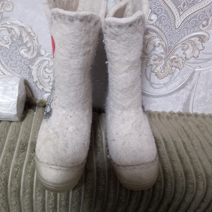 Валенки на девочку. 1500.