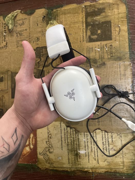 Продам наушники Razer BlackShark X v2