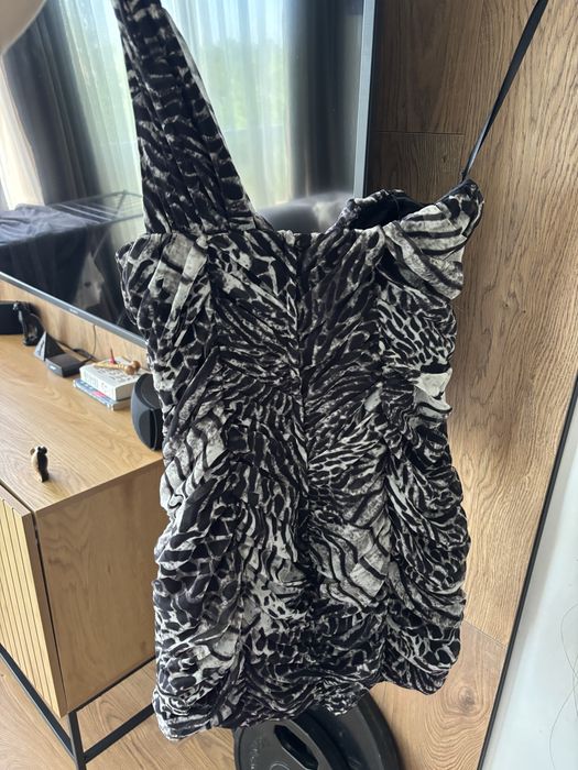 Рокля с една презрамка