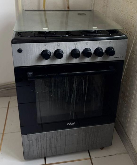 Продам газ плиту