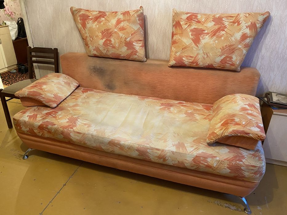 Отдам диван бесплатно