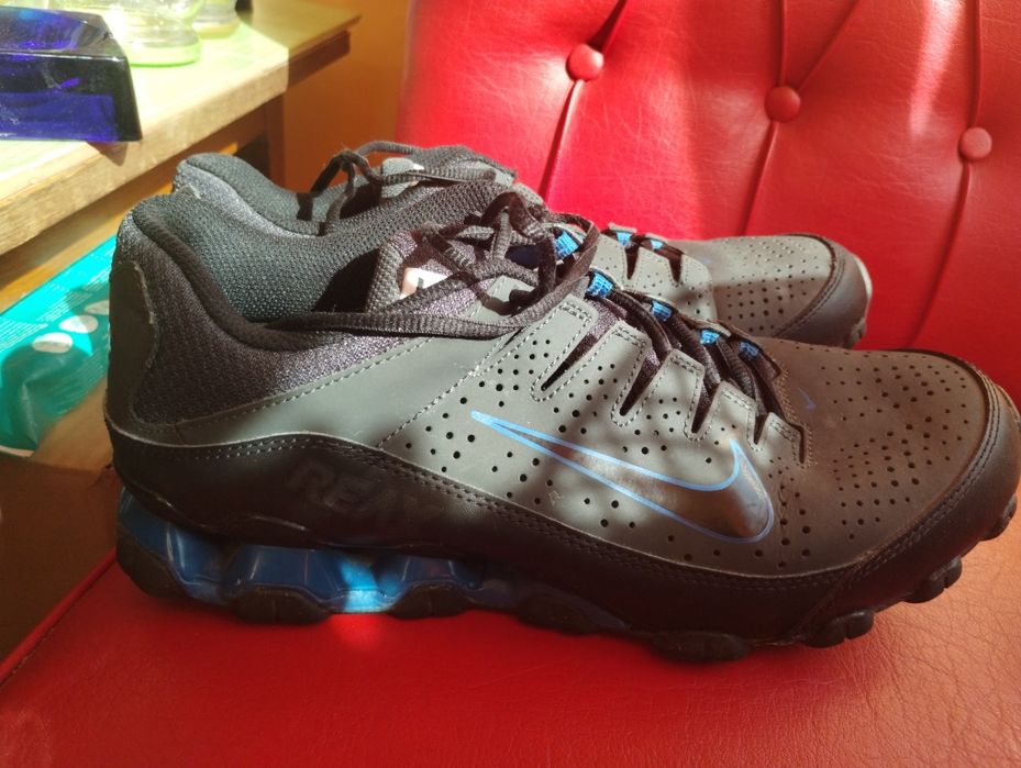 Adidasi Nike Reax 42