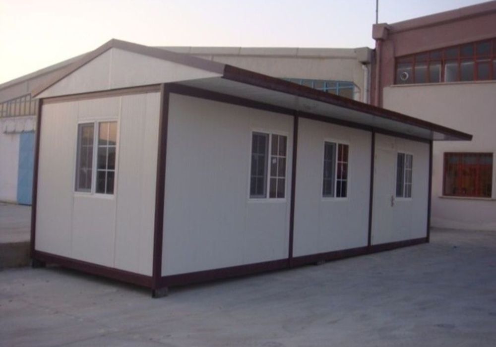 Vindem containere din panouri