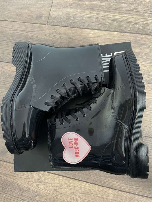 Боти Love Moschino 37