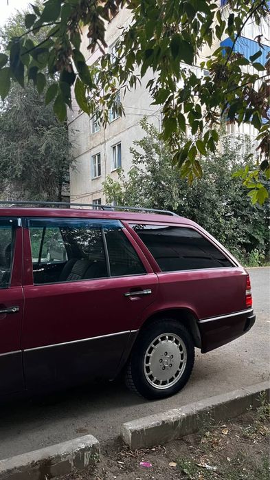 S 124 продам в отличном