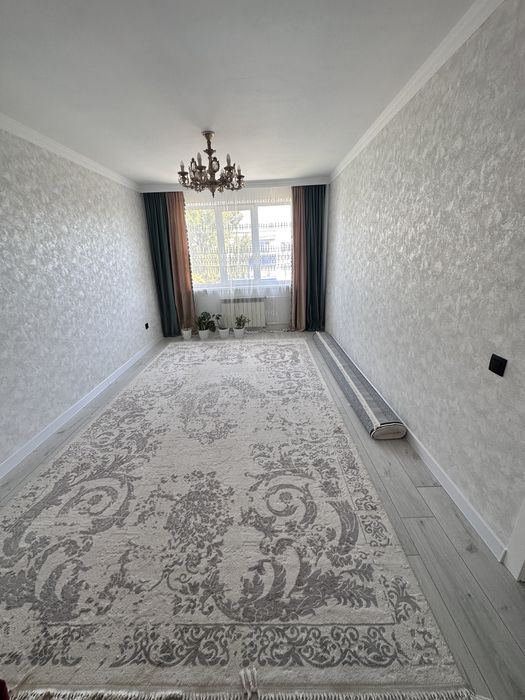 Продается 3 х комнатная квартира в центре города !