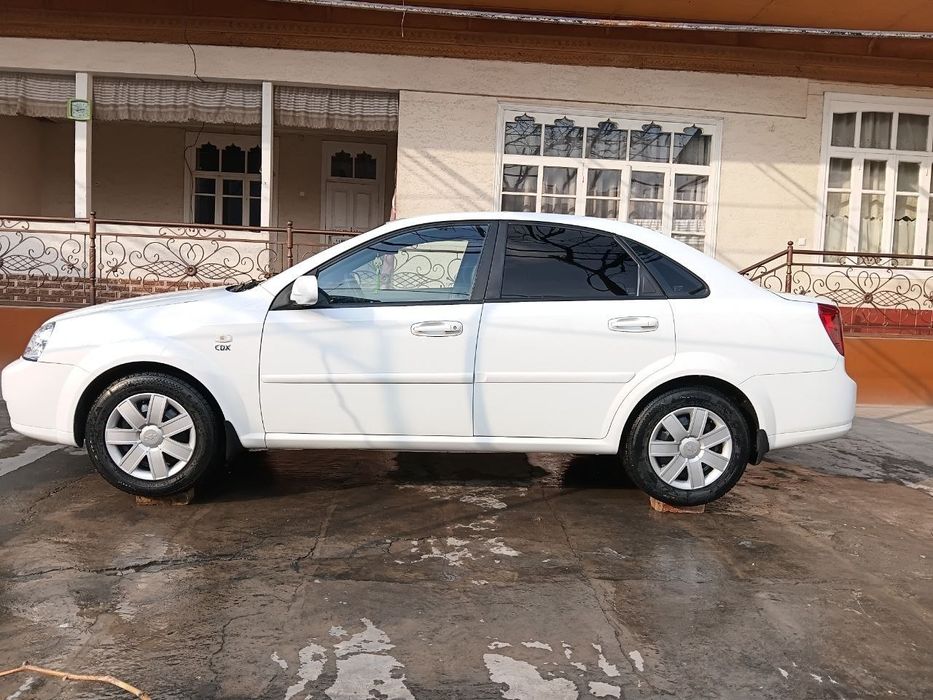 Lasseti  1.8 mexanika. 2012 yil