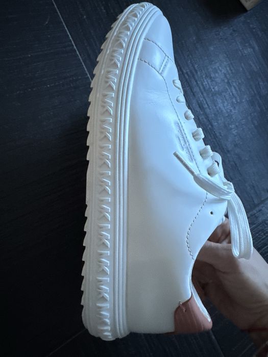 Белу сникърси Michael Kors