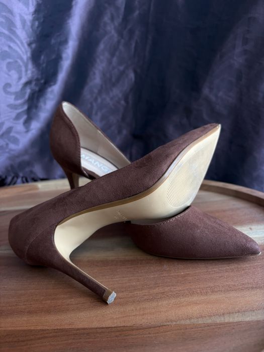 Елегантни токчета MANGO