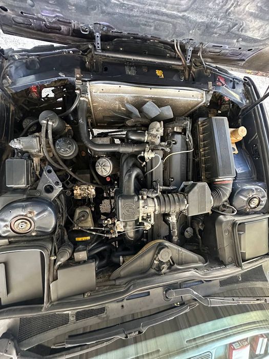 Продается Бмв е 32 730i