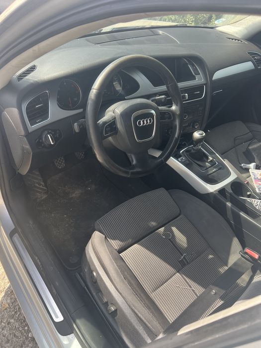 Dezmembrez AUDI A4 B8